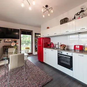  Apartament River Haven